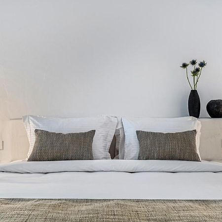 Villa Paradeisos Karterados Bagian luar foto